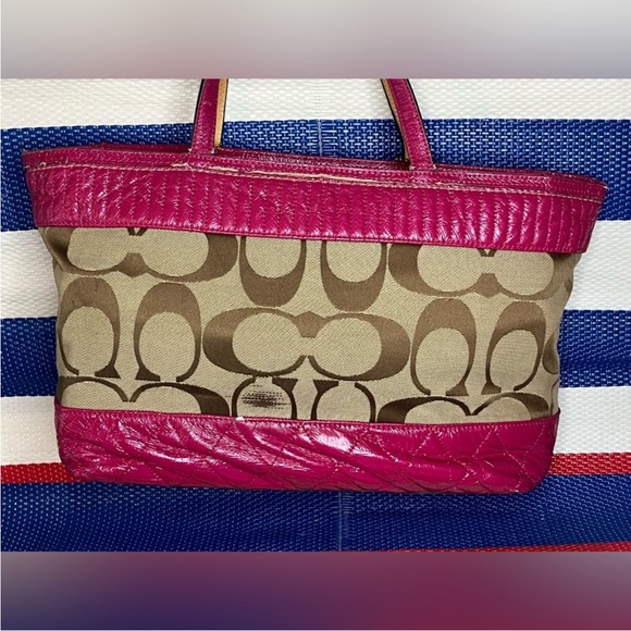 Coach Poppy Signature Monogram Quilted Tote Shopping Bag EST 1941 - Designer Bag - Picture 16 of 16